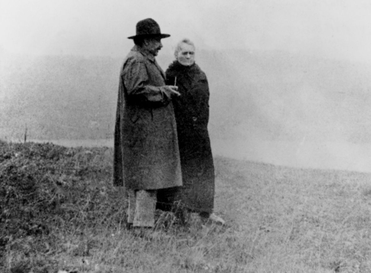 a biography of albert einstein a german born austrian physicist Albert einstein is credited as scientist/physicist and philosopher, nobel prize in physics, photoelectric effect/theories of relativity albert einstein (14 march 1879–18 april 1955) was a. a biography of albert einstein a german born austrian physicist Albert einstein is credited as scientist/physicist and philosopher, nobel prize in physics, photoelectric effect/theories of relativity albert einstein (14 march 1879–18 april 1955) was a.