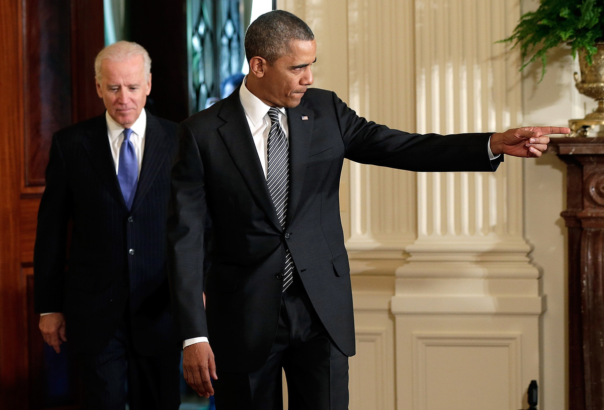 Images Obama Signs Executive Order On LGBT Job Discrimination 1 Employment Non-Discrimination Act Images Obama Signs Executive Order On LGBT Job Discrimination 1 elections 2014