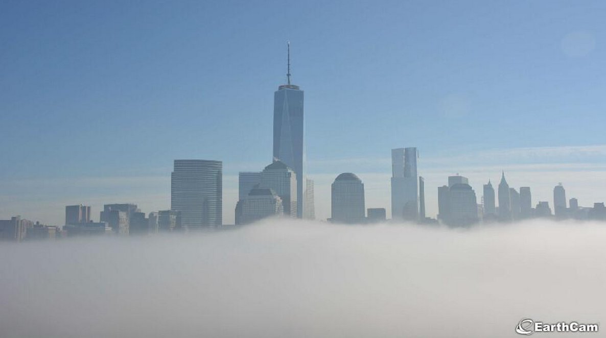 16 Stunning Pictures Of New York City Shrouded In Fog Huffpost Uk