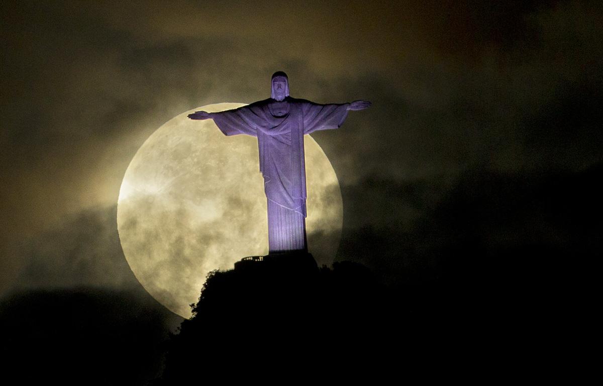 Christ The Redeemer Statue Damaged In Lightning Storm Say Officials In Rio de Janeiro, Brazil