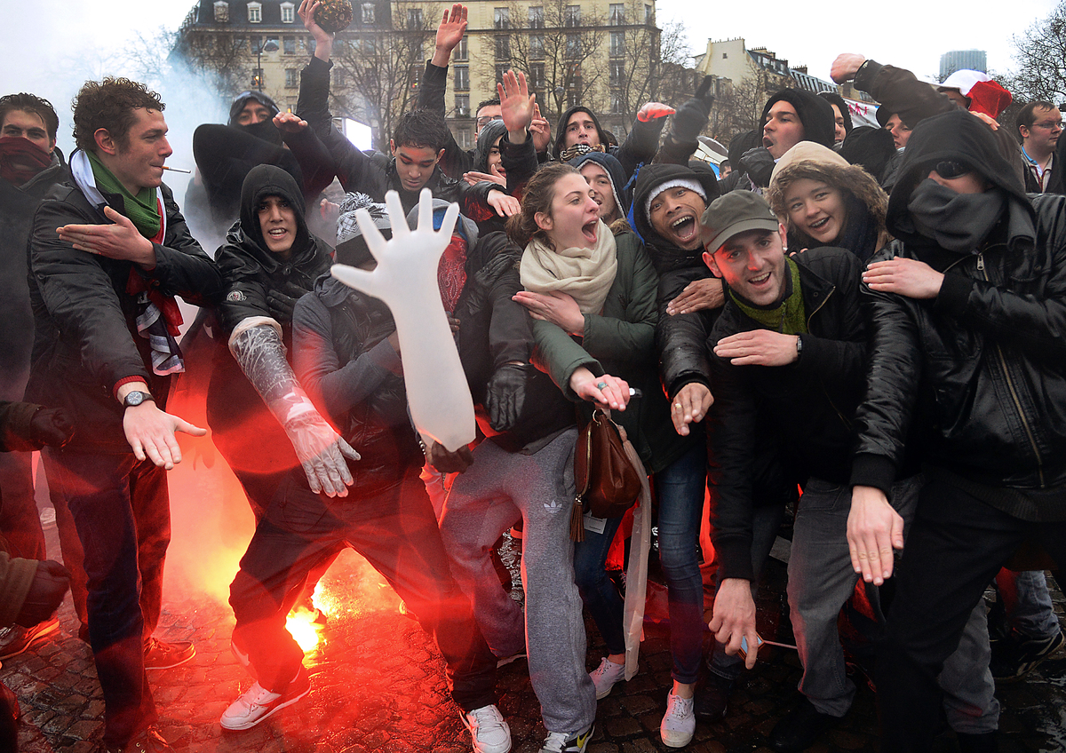 Cette France raciste que Drainville prend en modèle Slide_334855_3360979_free