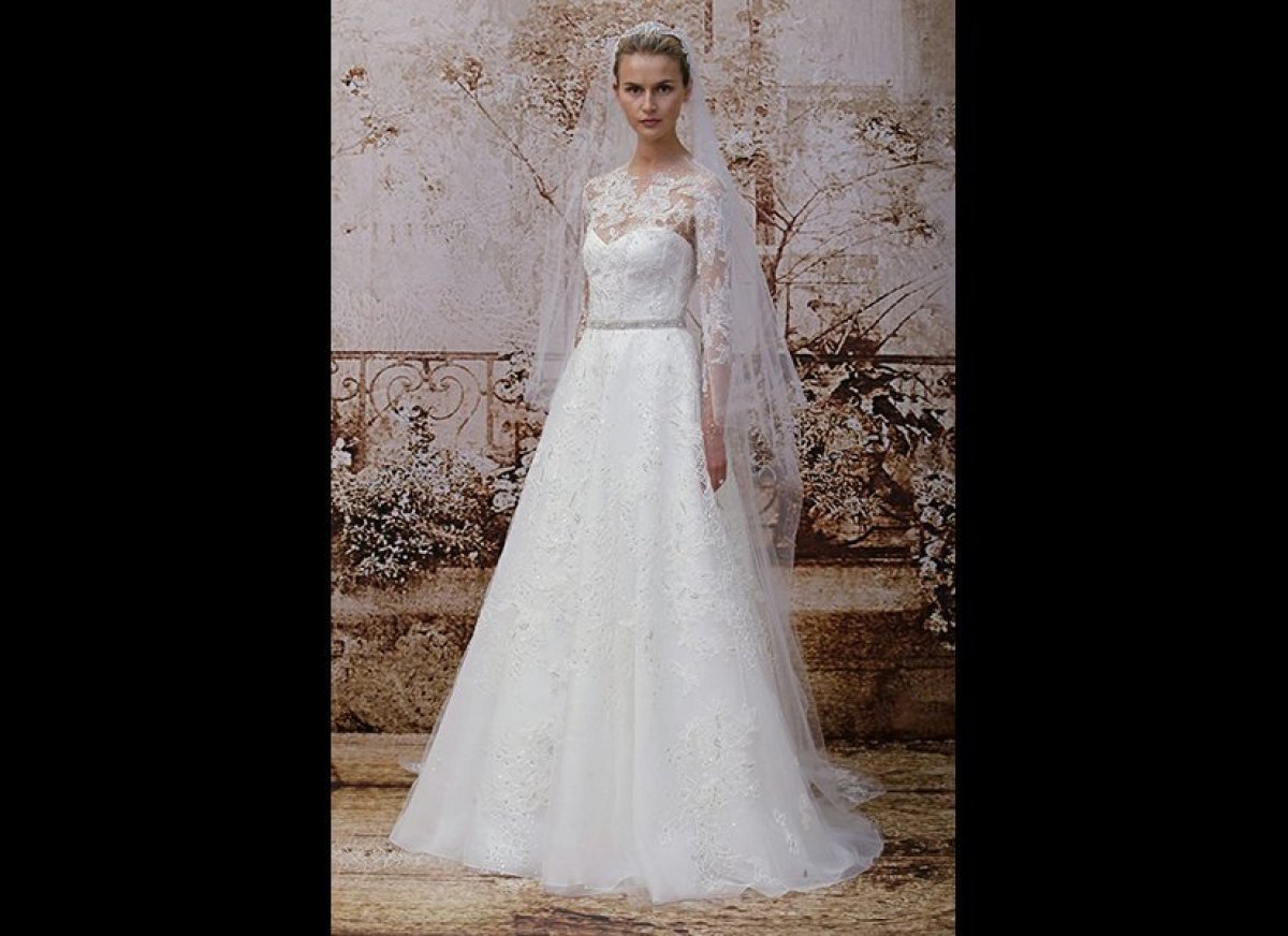40 Winter Wedding Gowns So Gorgeous, You Won't Even Mind The Cold ...