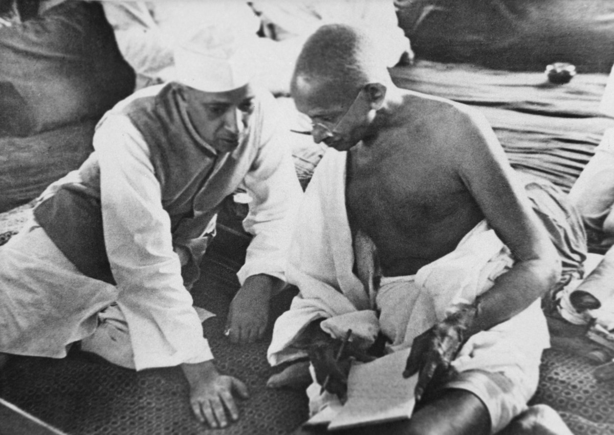 10 Iconic Photos That Show Why Gandhi Was Called The Great Soul | HuffPost