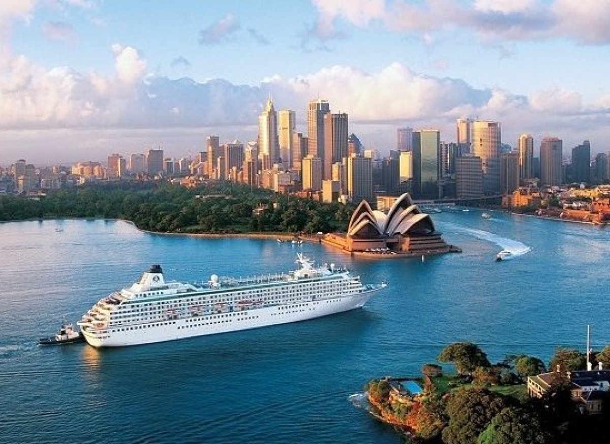 Slideshow: Best Luxury Cruise Lines | HuffPost