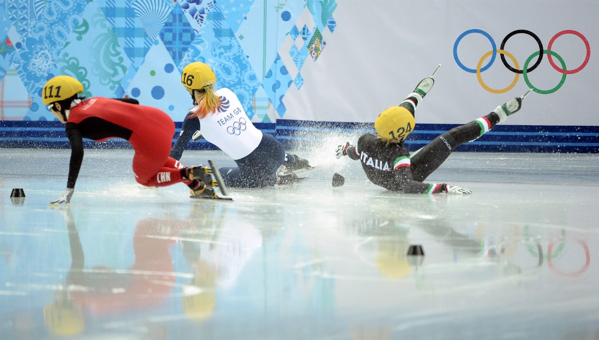 Est Some Photos Speedskating Crash In M Short Track