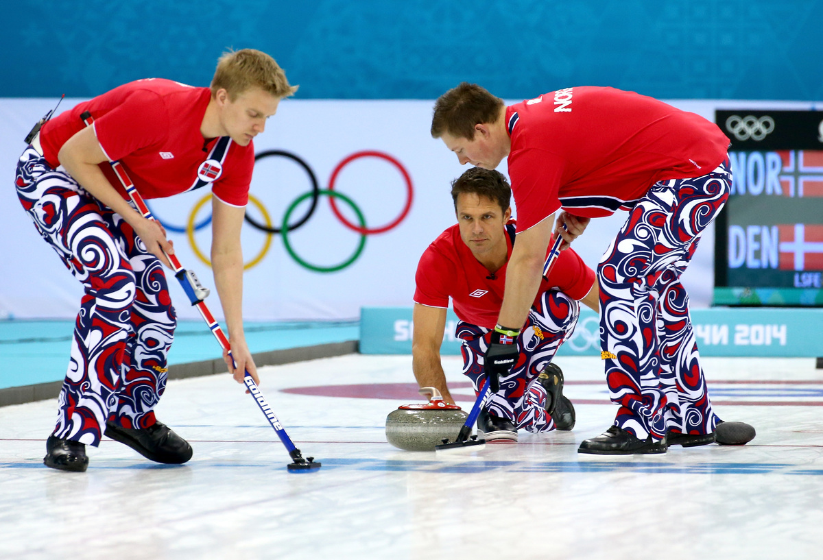 Canada Defeats Sweden To Win Women S Curling Gold