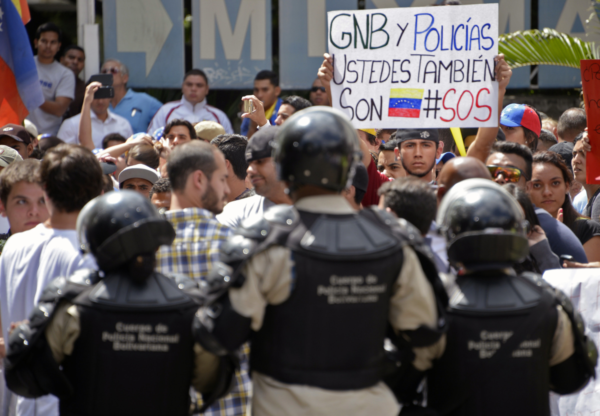 Genesis Carmona Dead Venezuelan Beauty Queen Is Fifth Victim Of Political Unrest Huffpost 