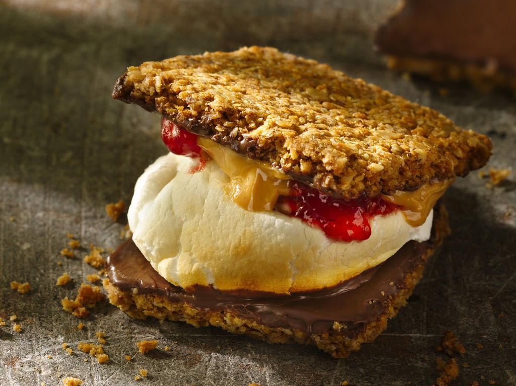 14 Ways To Instantly Upgrade Your Peanut Butter And Jelly (RECIPES