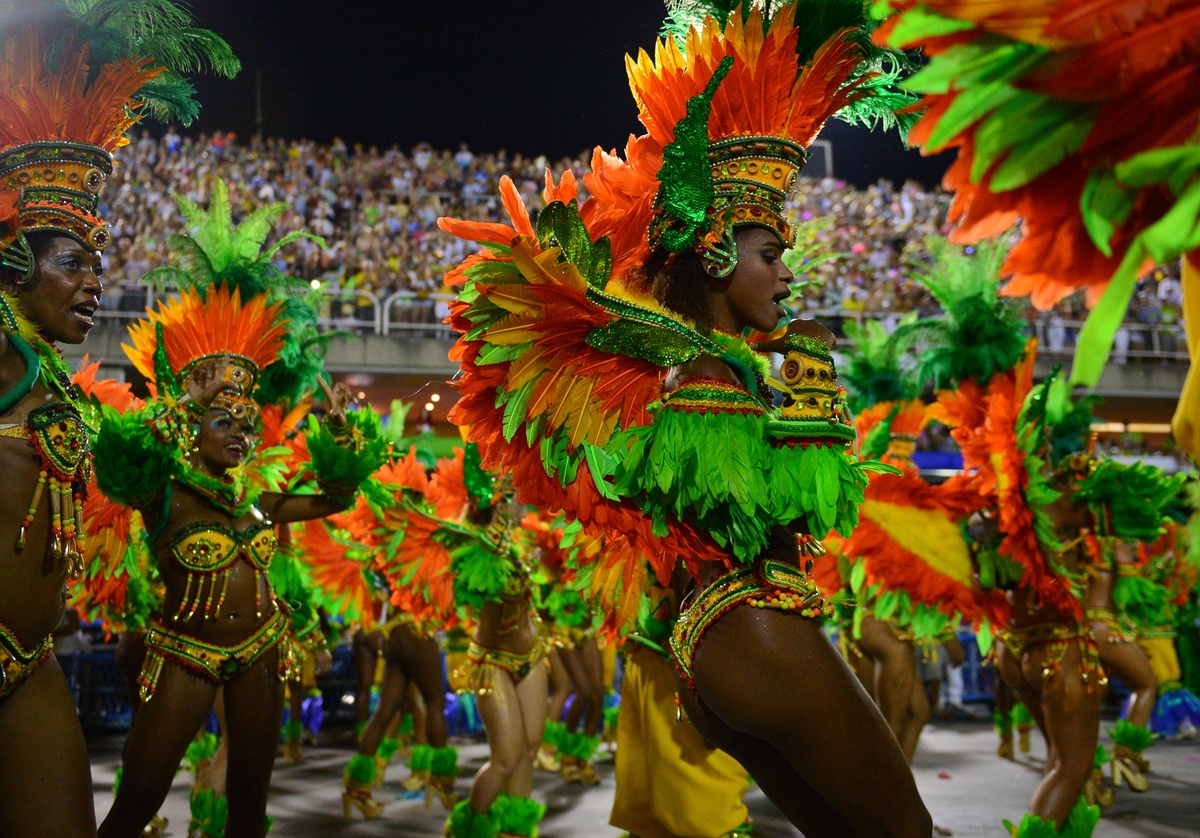 Rio De Janeiro Carnival #39 s Samba Finale Provides Spectacular Close To