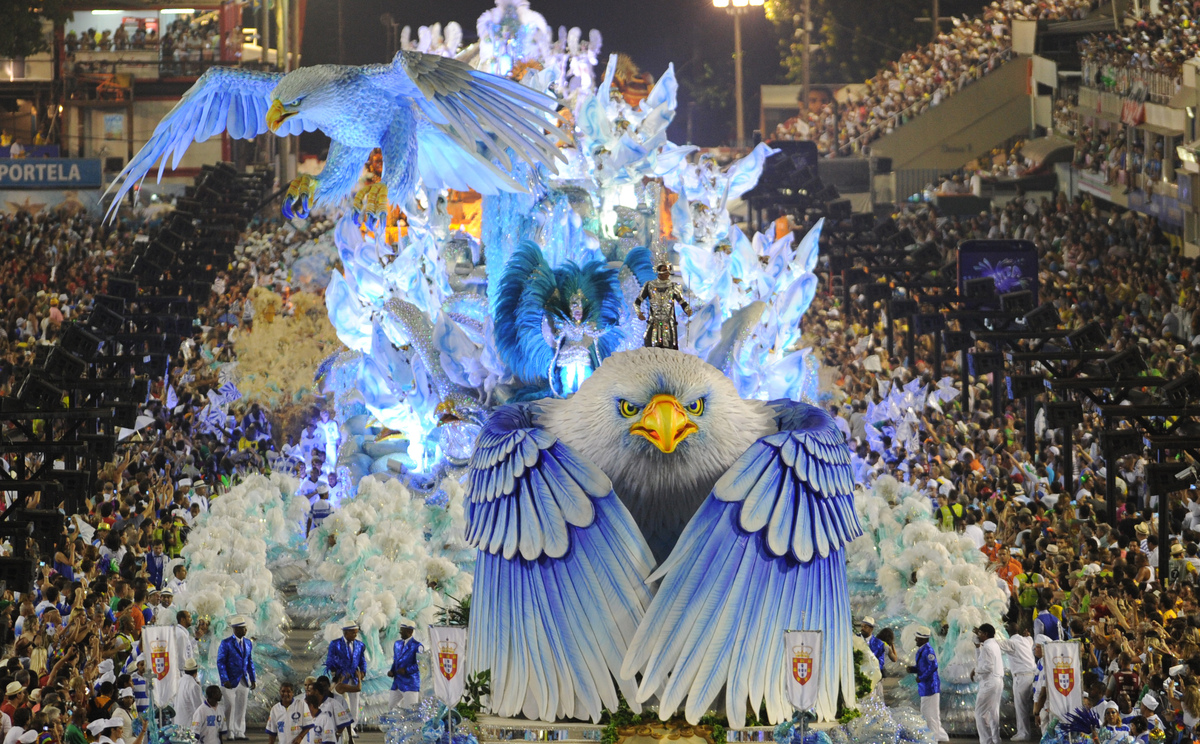 Rio De Janeiro Carnival S Samba Finale Provides Spectacular Close To 2014 Fiesta Photos Huffpost