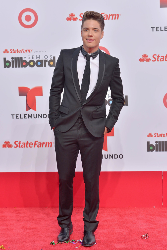 Despierta América William Valdés se integra al show matutino (FOTOS