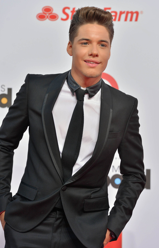 Despierta América William Valdés se integra al show matutino (FOTOS