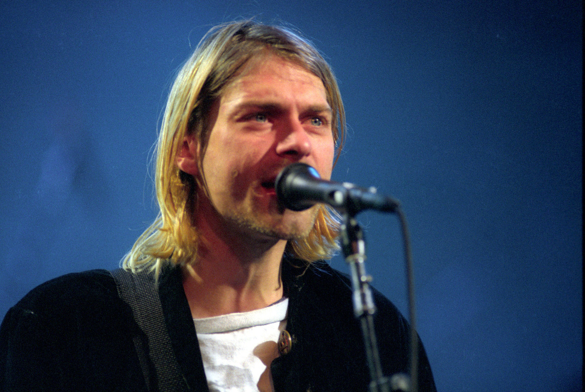 What Did Kurt Cobain Look Like  in 1993 