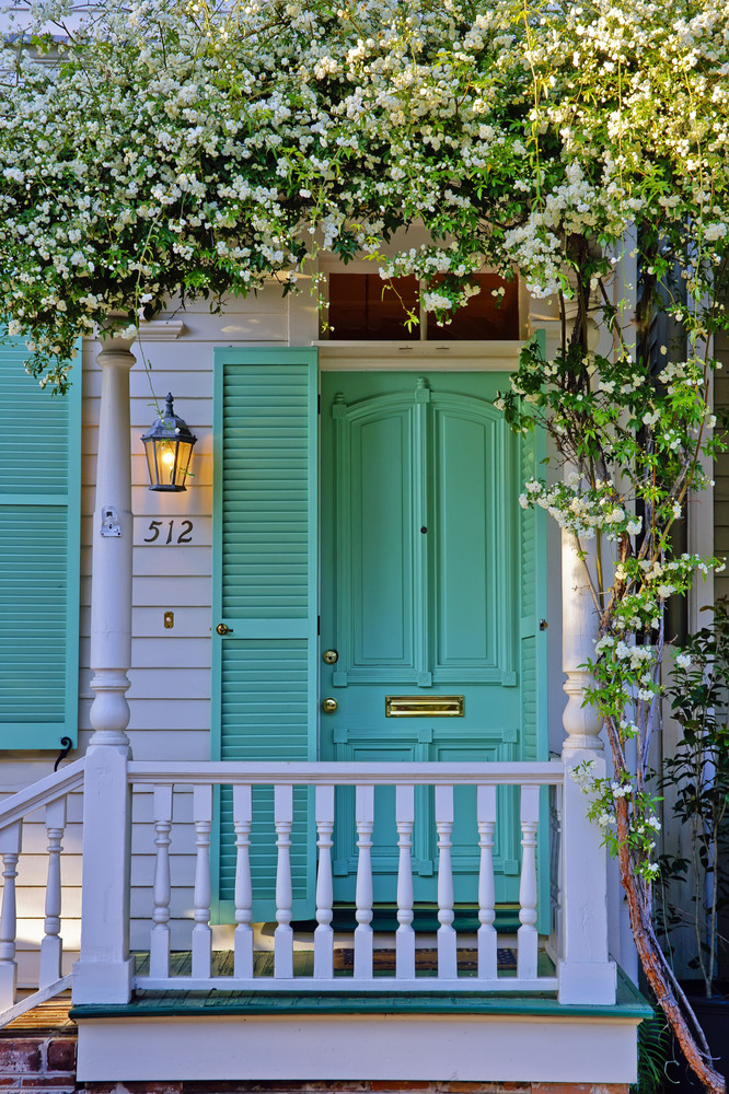 8 Unusual Colors You Haven't Considered For Your Front Door (But