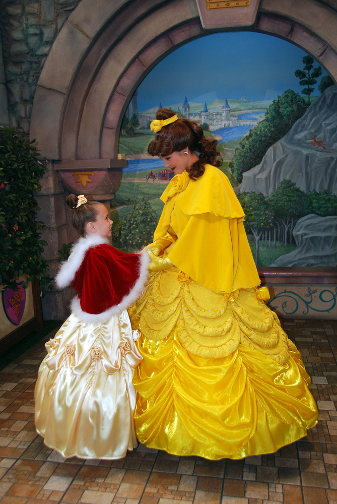 Little Girl Wows Disneyland Princesses With Her Homemade Versions Of