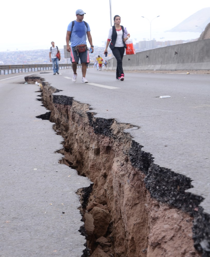 The Destruction Left Behind After Chile's Earthquake (PHOTOS) HuffPost