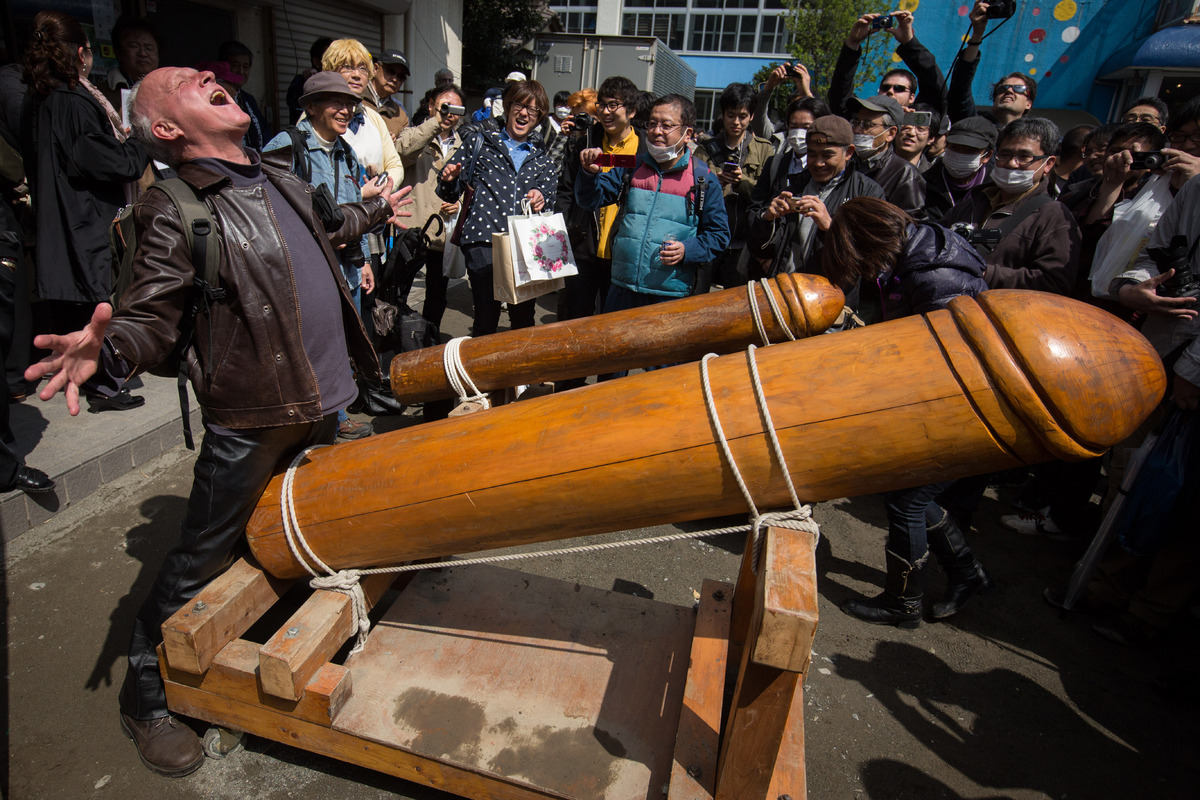 Decidedly Phallic Images Of Japan S Annual Penis Festival Kanamara