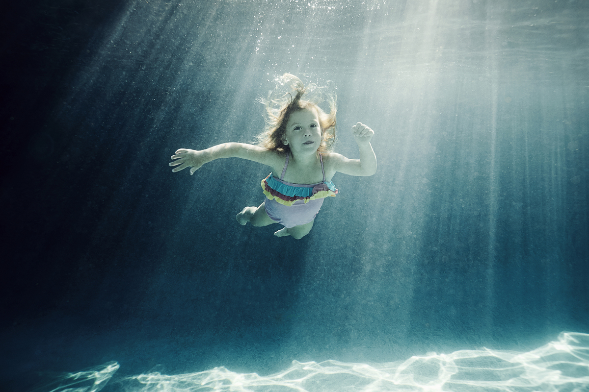 Whimsical Photos Of Kids Underwater Capture The True Wonder Of