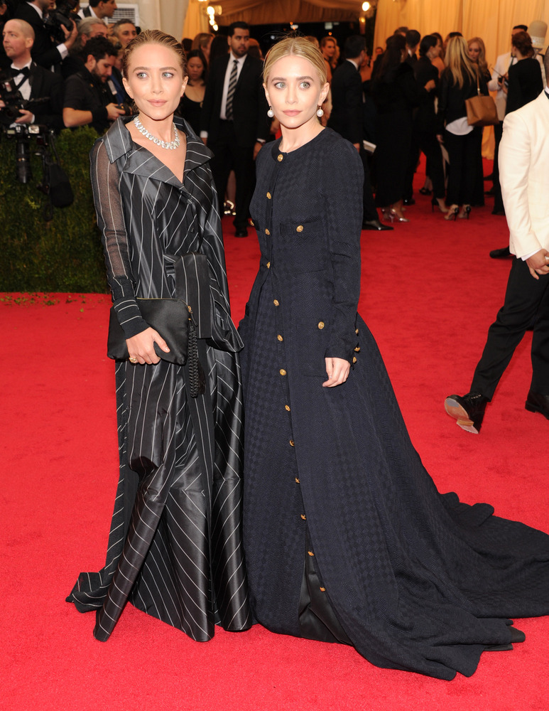 Worst Dressed Met Gala 2014 All The Stars That Failed On Fashions