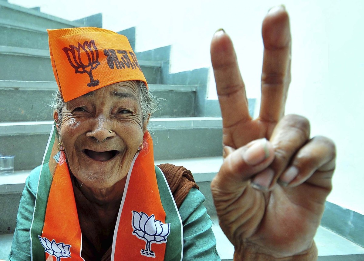 http://www.huffingtonpost.com/2014/05/16/india-election-photos_n_5338124.html