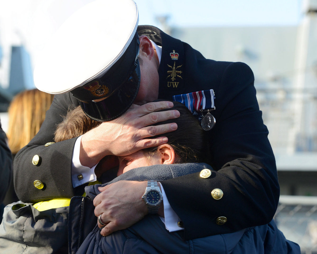 24 Incredible Images From Annual Royal Navy Photographers Competition