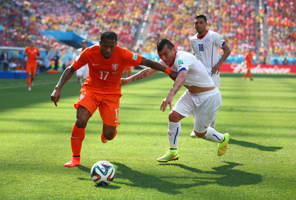 Netherlands Wins Group B With 2-0 Defeat Of Chile (PHOTOS) | HuffPost