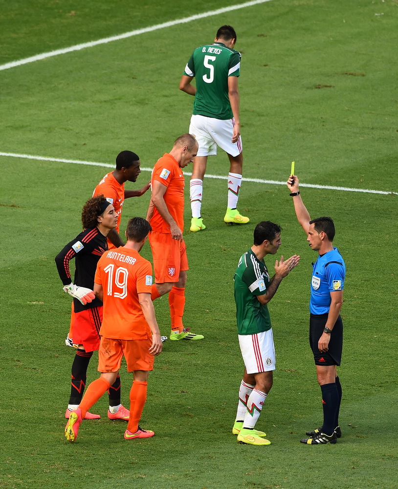 Uma pequena análise do jogo Holanda x México