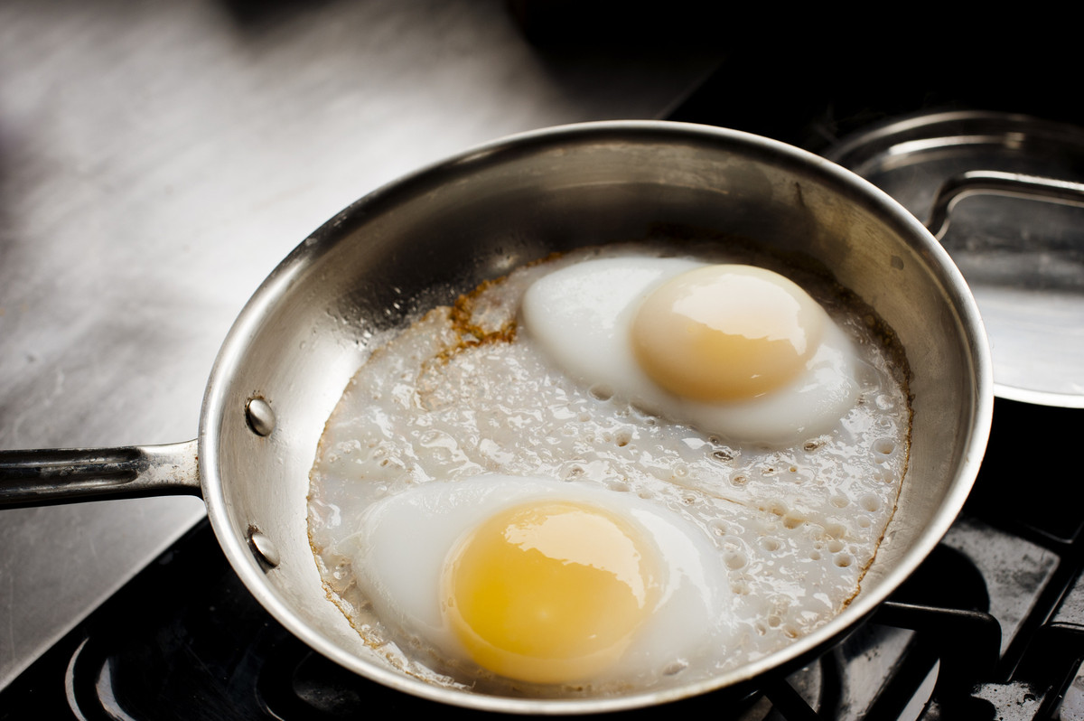 4 Ways You're Making Eggs Wrong (And What To Do Instead) HuffPost
