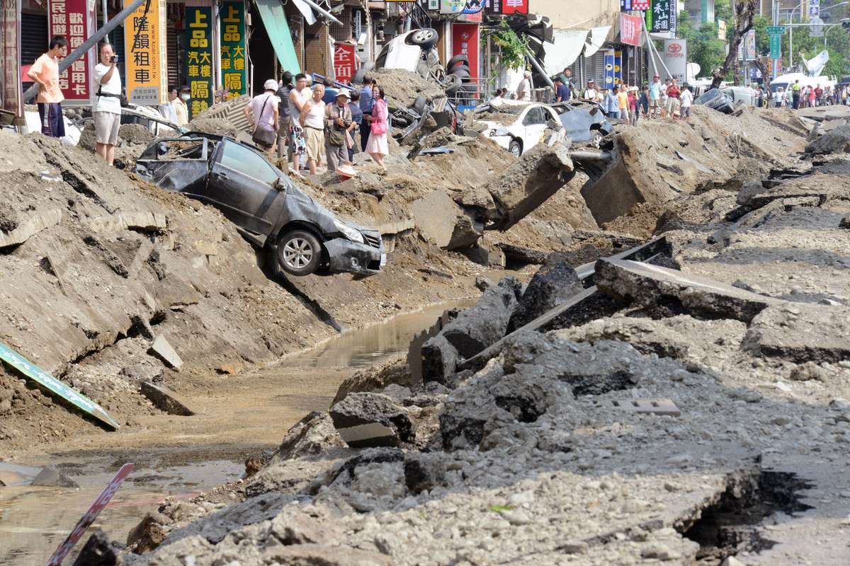 Taiwan Gas Explosion Pictures Capture Aftermath Of Deadly Blast