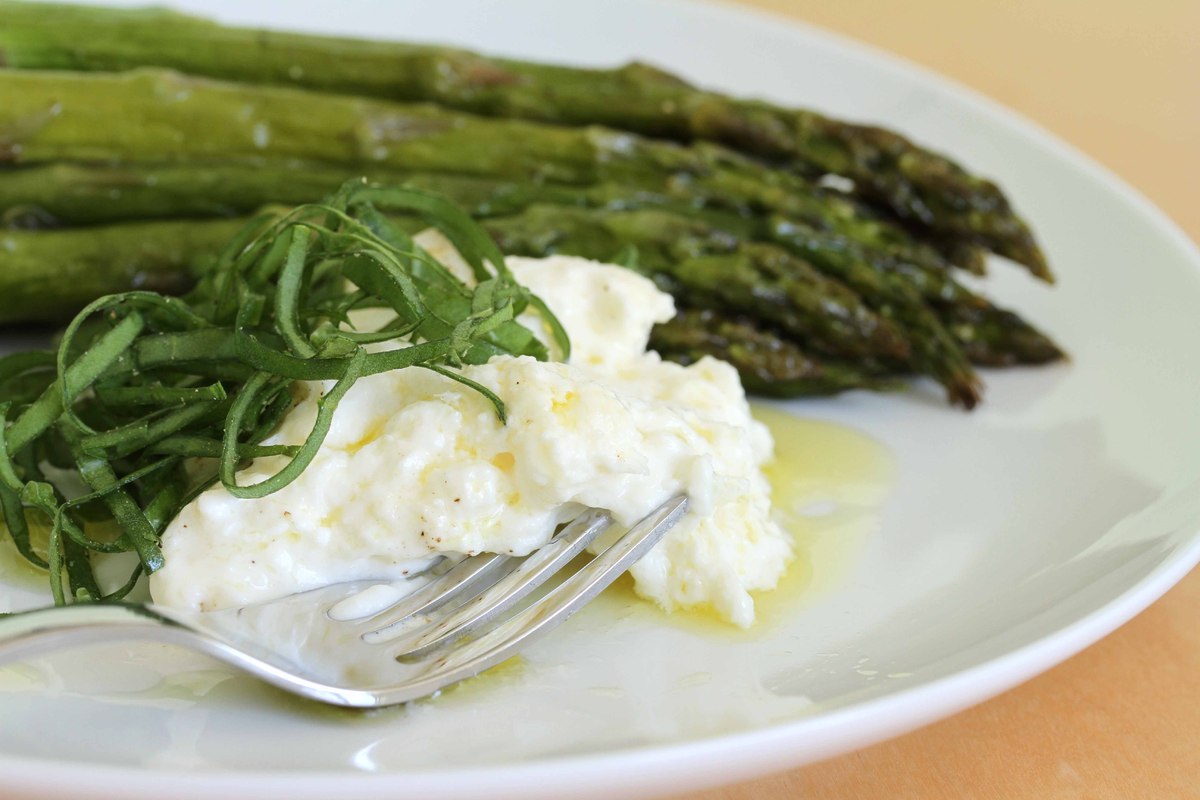 What is burrata cheese?