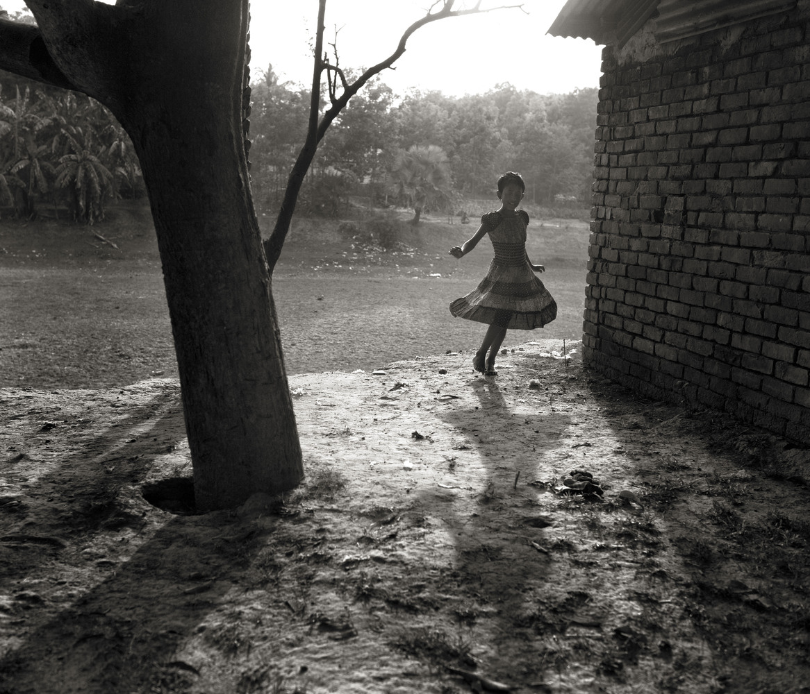 Striking Black And White Portraits Shed Light On Bangladeshs Third Gender Huffpost 2213