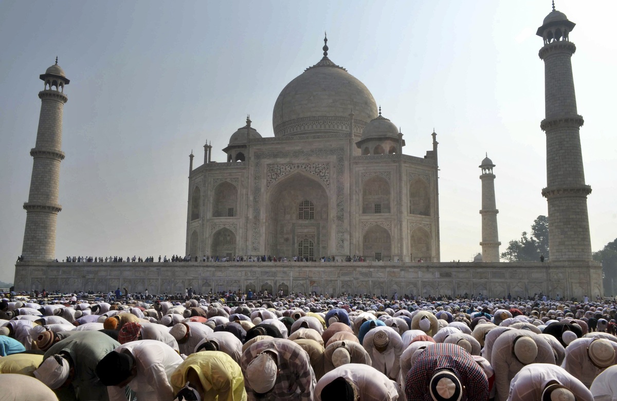 Eid Al Adha 2014 Photos Of The Muslim Feast Of Sacrifice Around The World Huffpost 3133