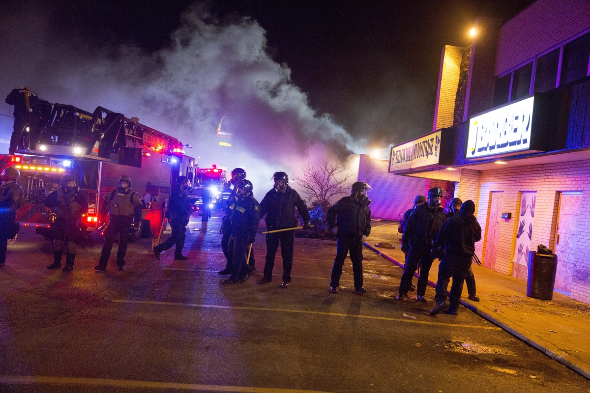 Ferguson Grand Jury Evidence Reveals Mistakes Holes In Investigation Huffpost