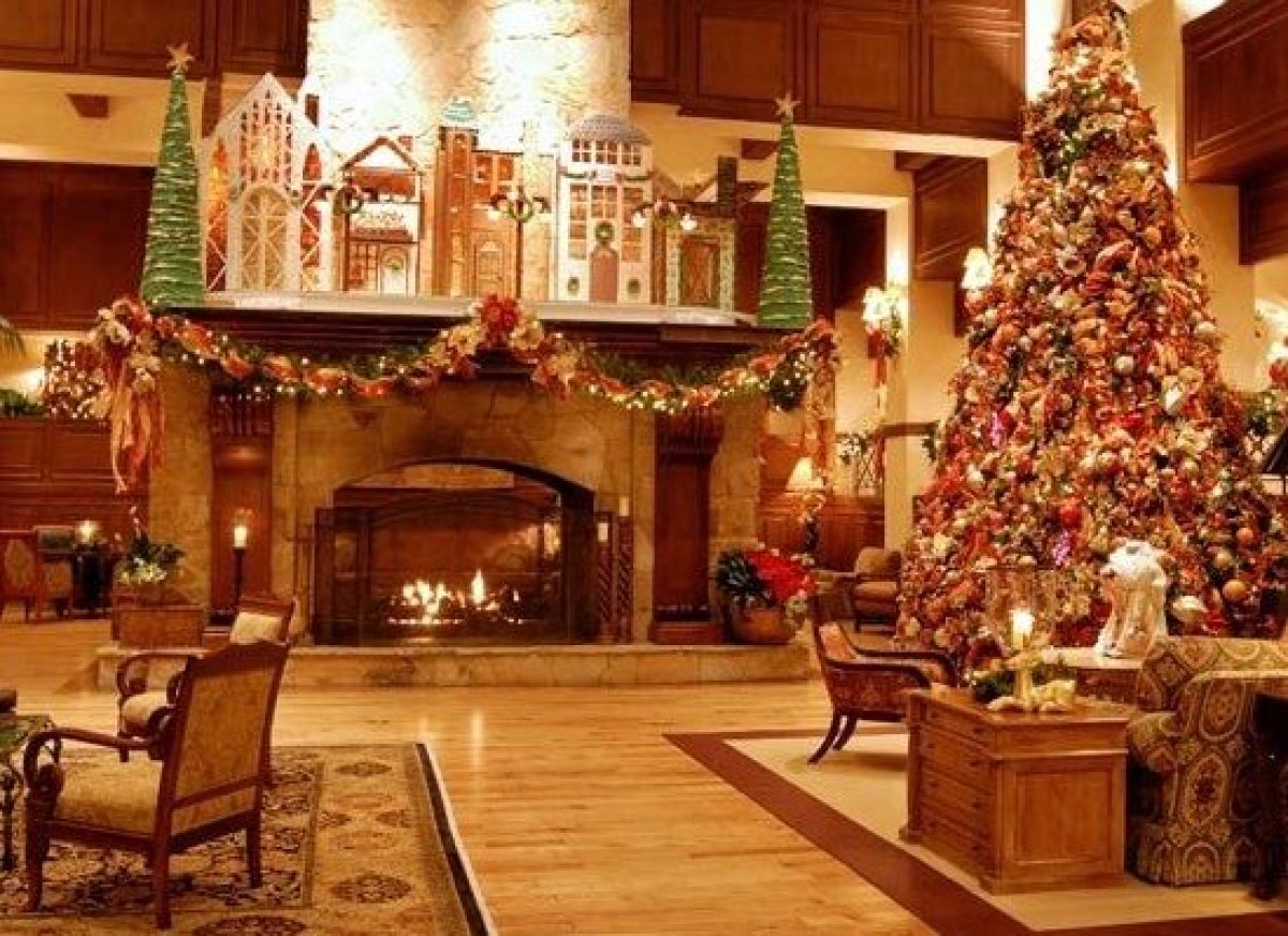 10 Hotels with OvertheTop Christmas Decorations HuffPost