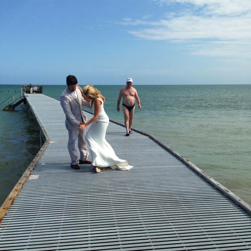 The Very Best Wedding Photobombs Of 2014 Huffpost