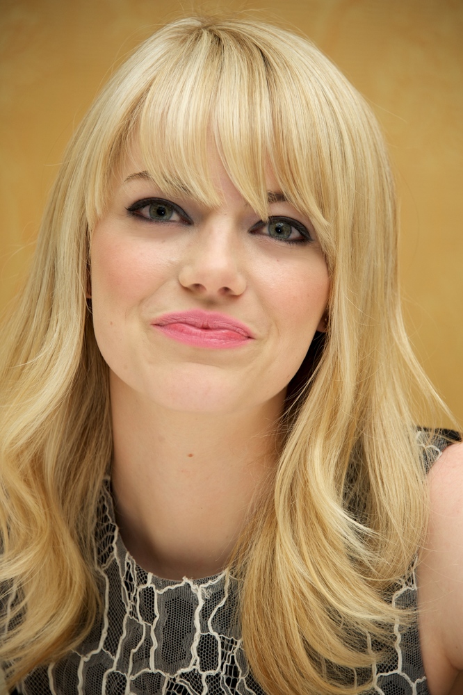 37 Emma Stone Hairstyles To Inspire Your Next Makeover Huffpost Bangs Getty Images