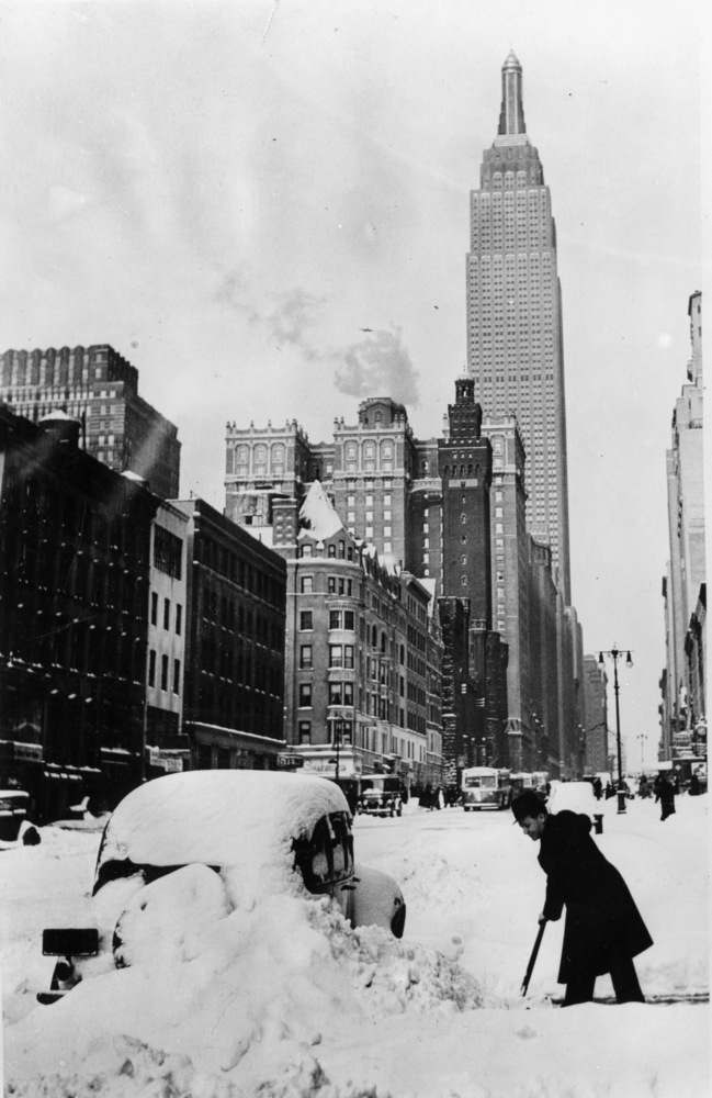 This Is What New York City Of The Past Looked Like Blanketed In Snow ...