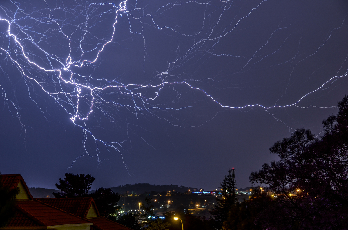 11 Dramatic Images Of Lightning Over Johannesburg, South Africa