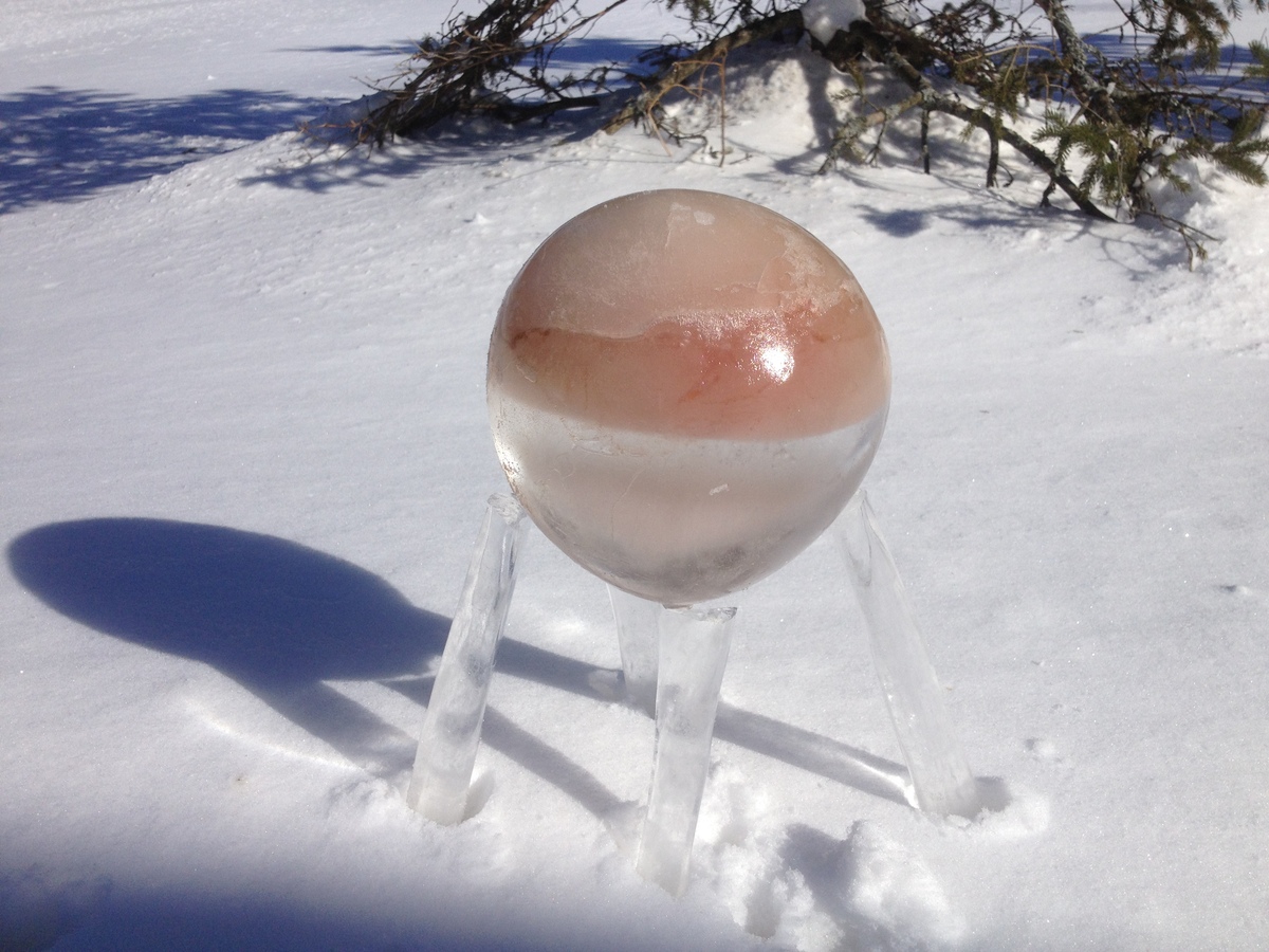 These Minimalist Ice Sculptures Just Might Calm Your Ragged Winter