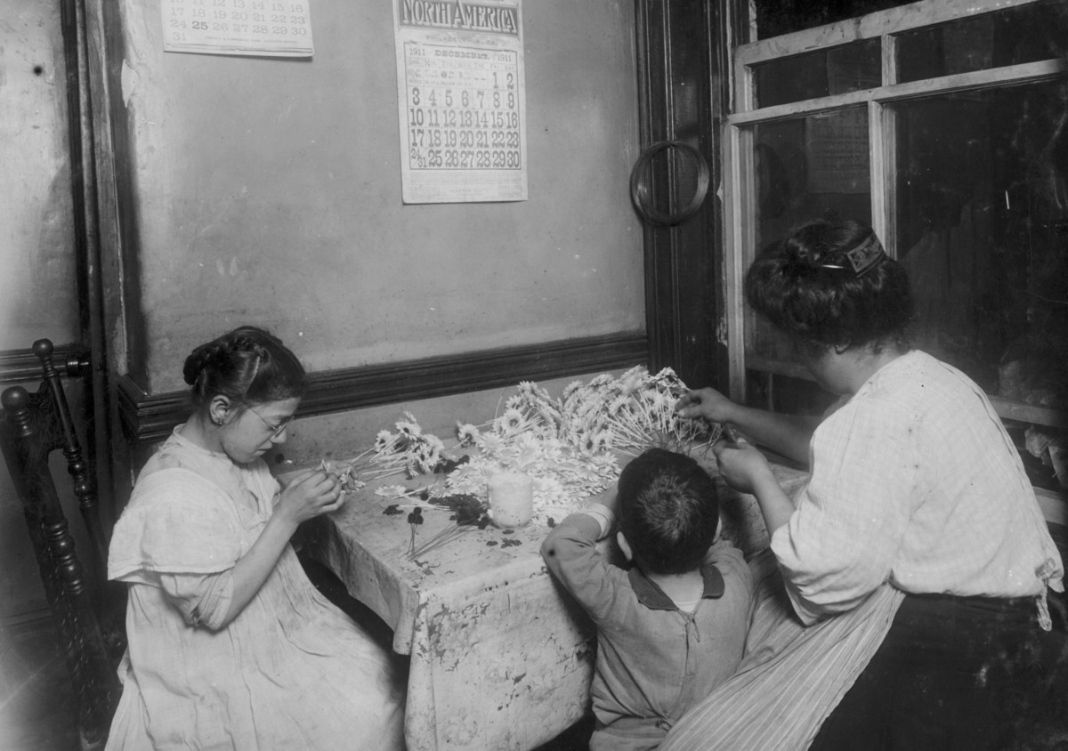 19 Photos Of Women Working, 100 Years Ago | HuffPost