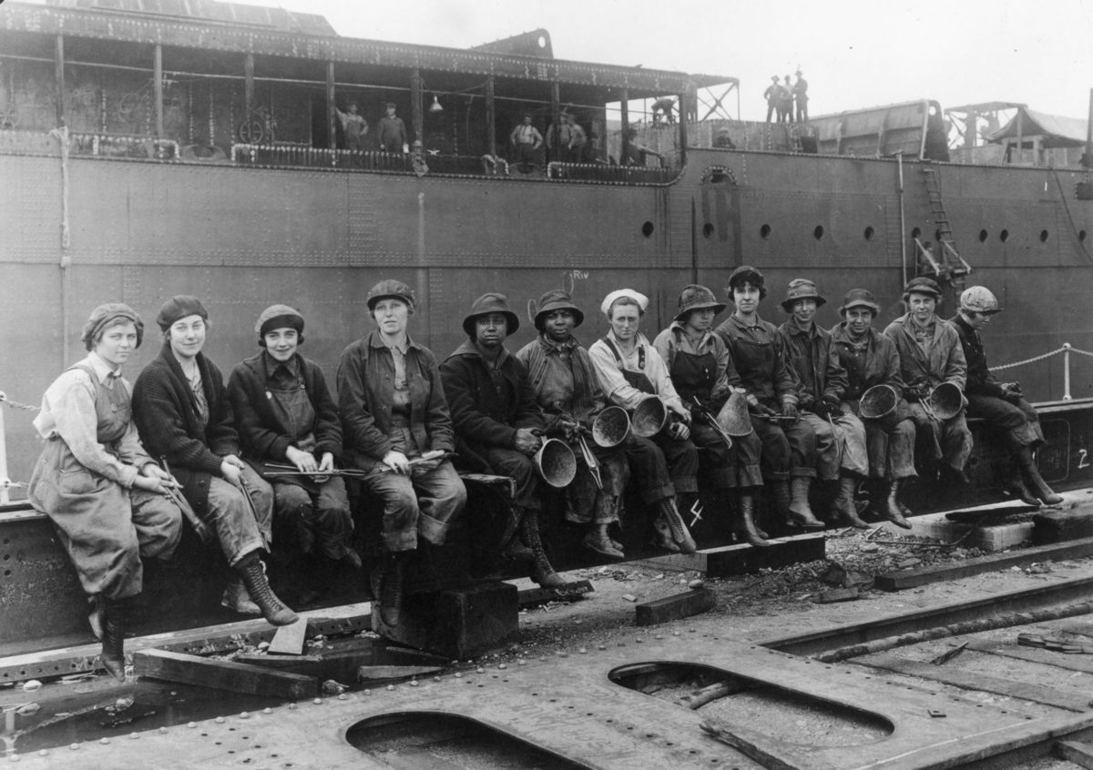 19 Photos Of Women Working, 100 Years Ago | HuffPost