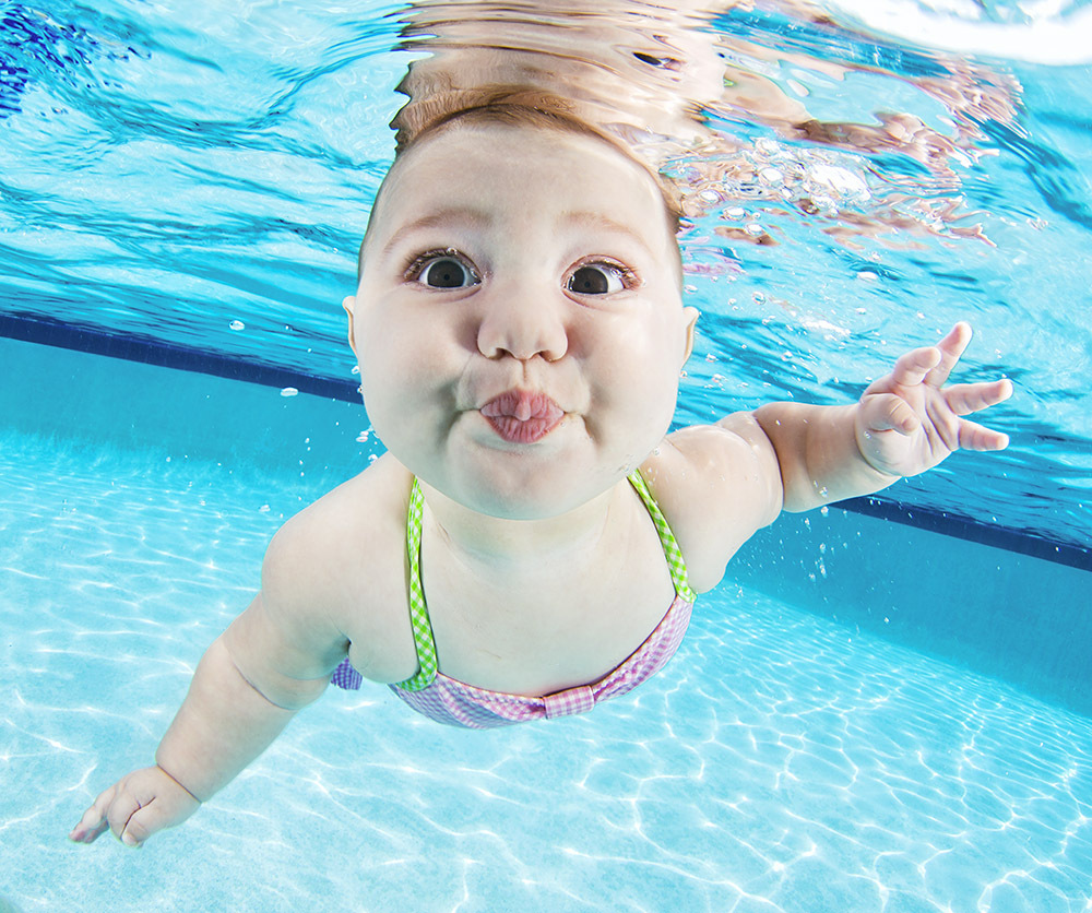 Foto Foto Bayi Belajar Berenang Ini Terlalu Lucu Untuk Kamu