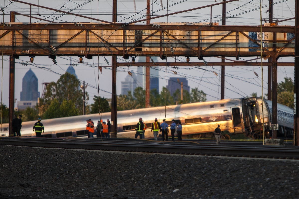Horrific Photos Show Scene Of Deadly Amtrak Crash HuffPost