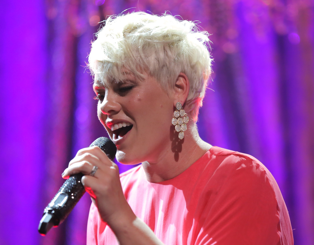 50 Of The Best Celebrity Short Haircuts, For When You Need Some Pixie Inspiration HuffPost