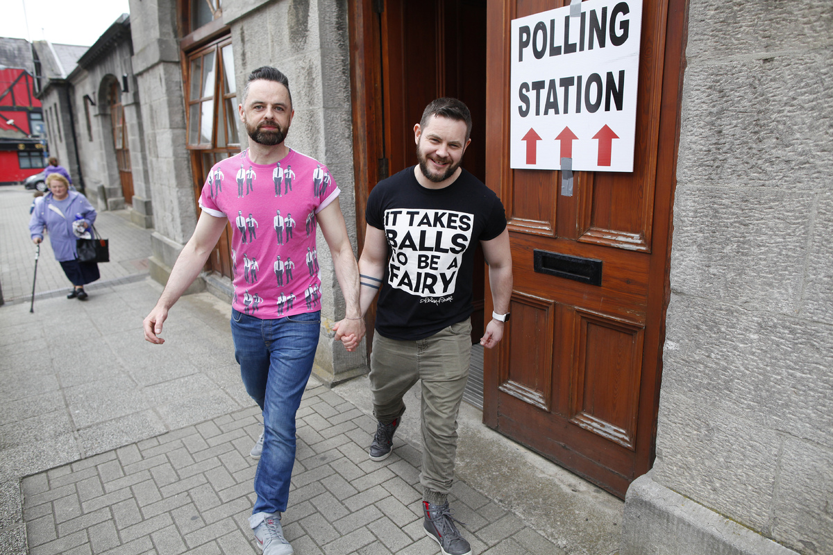 Ireland Gay Marriage Vote Sees High Yes Turnout Huffpost