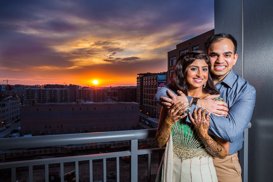 22 Sunset Wedding Photos That Prove Mother Nature Is The Best Backdrop Huffpost 