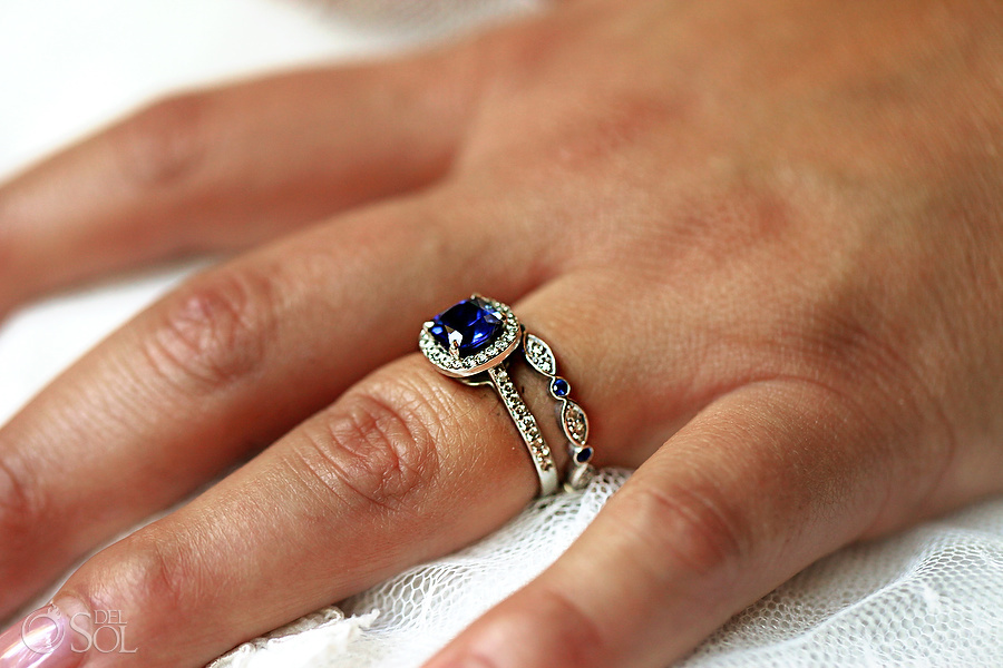 22 Colorful Engagement Rings For Brides Who Dare To Be Different Huffpost 2204