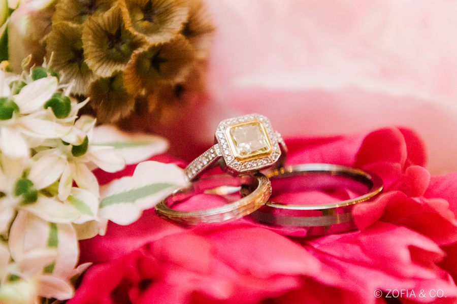 22 Colorful Engagement Rings For Brides Who Dare To Be Different Huffpost 1739