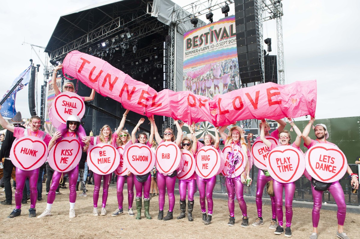 Bestival Fancy Dress Summer Of Love Outfits That Stole Our Hearts