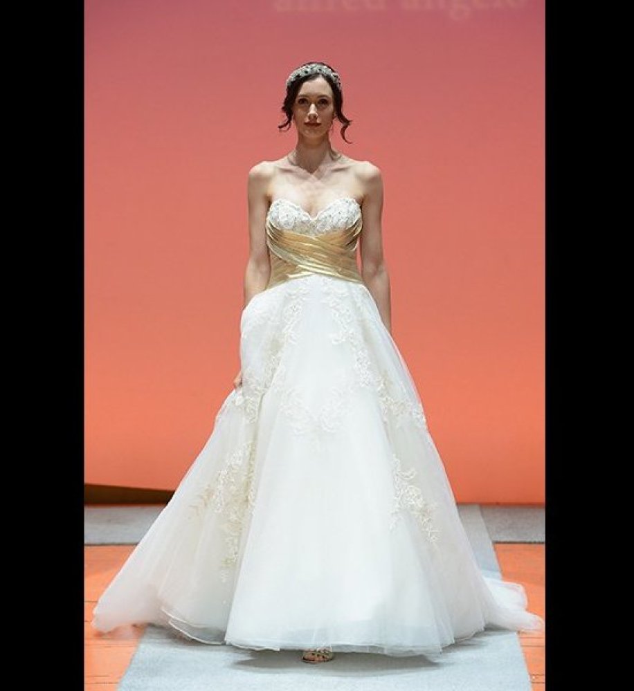 9 Wedding Gowns Inspired By Disney Princesses Huffpost